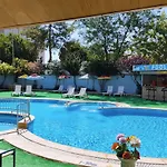 Golden Moon Apart Hotel