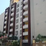 Golden Moon Apart Hotel
