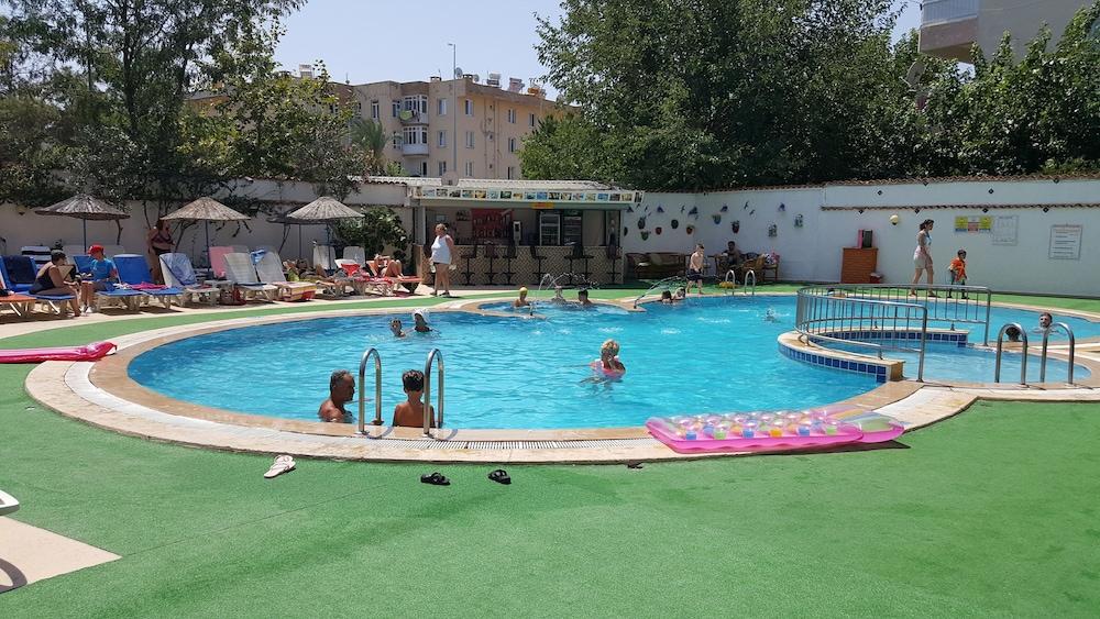 Aparthotel Golden Moon Kusadasi