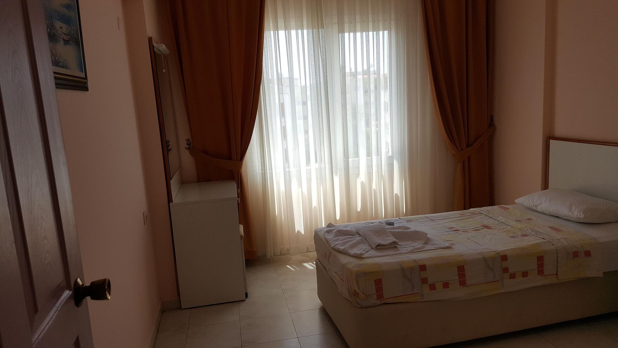 Golden Moon Aparthotel