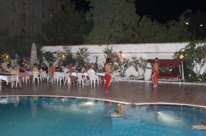 Aparthotel Golden Moon 2*