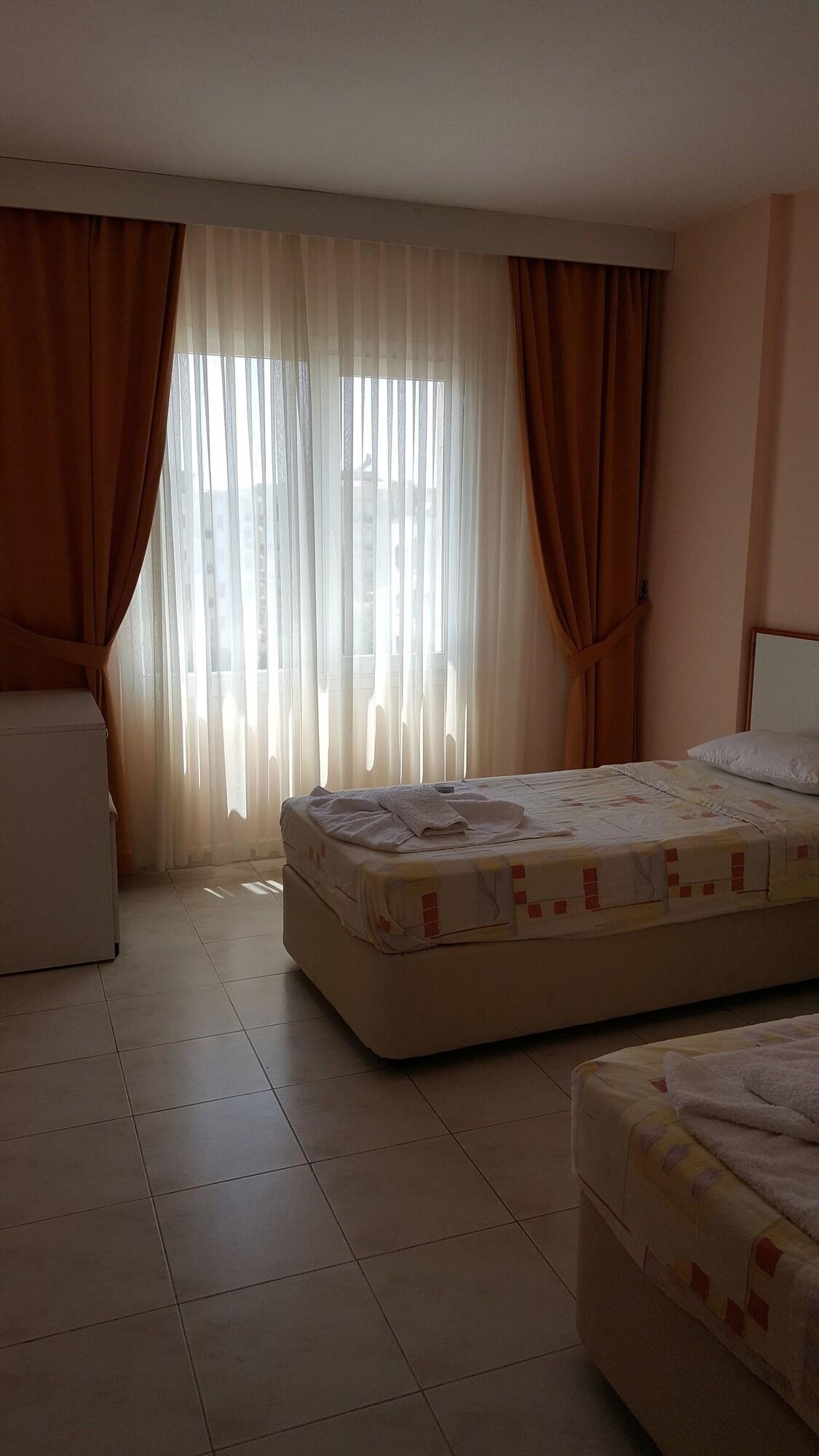 Hotel de apartamente Golden Moon 2*